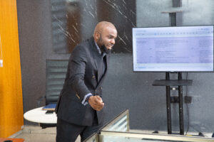 Read more about the article How Dr. Smith Ezenagu Leverages Partnerships to Scale Fast